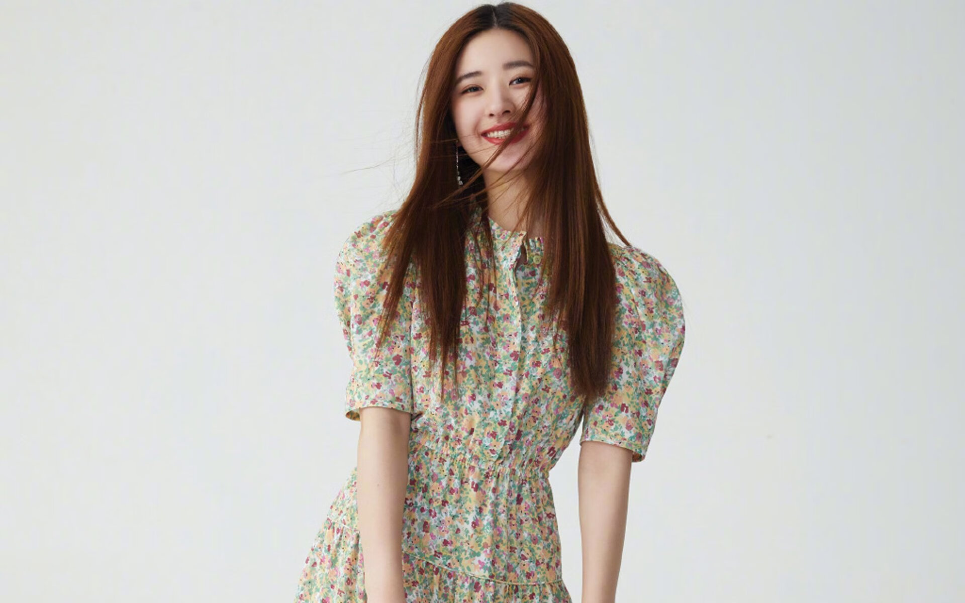 FB体育-西甲裁判使用语义标注提升争议判罚沟通效率,西甲裁判工资